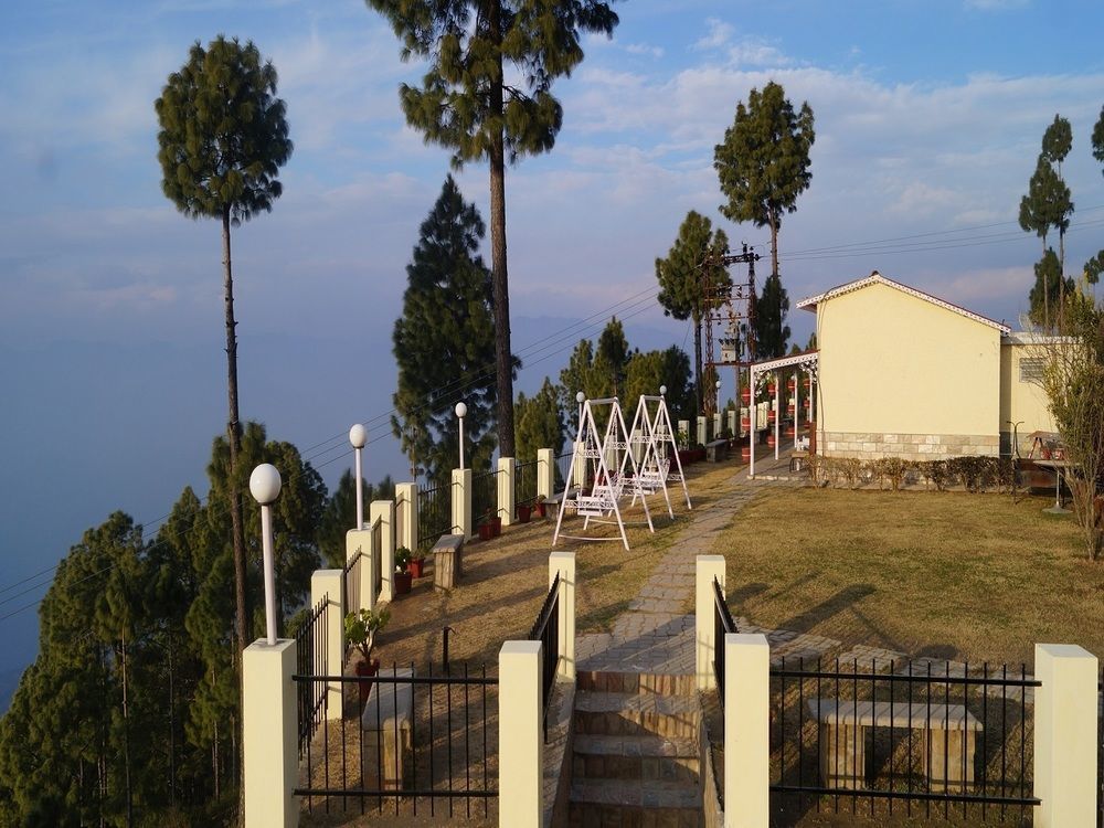 V Resorts Mumukshu Pauri Exterior foto