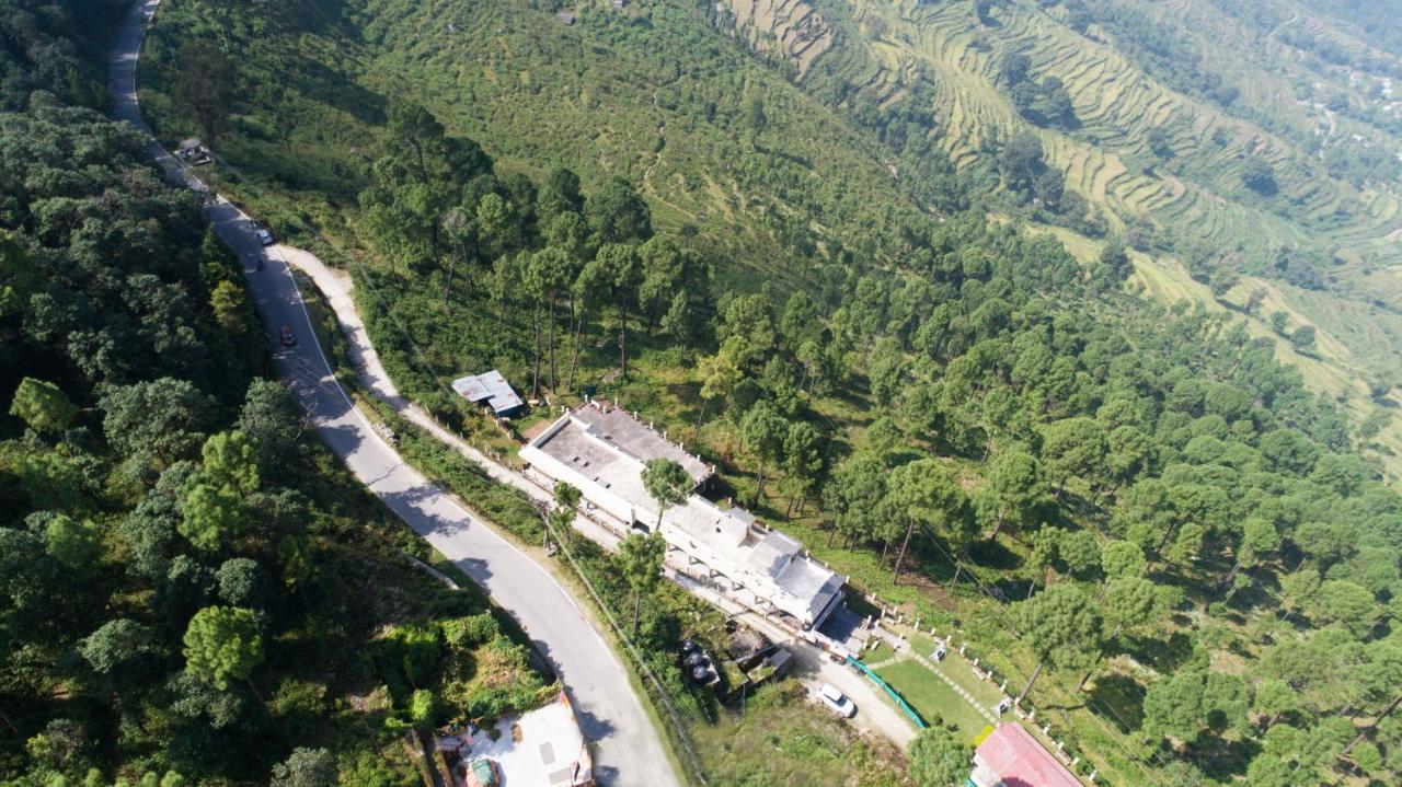 V Resorts Mumukshu Pauri Exterior foto